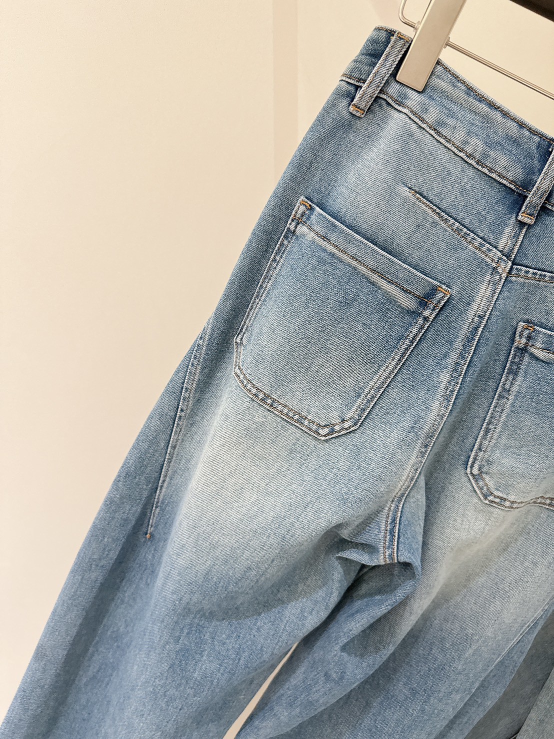 側邊斜線車縫刷色牛仔褲