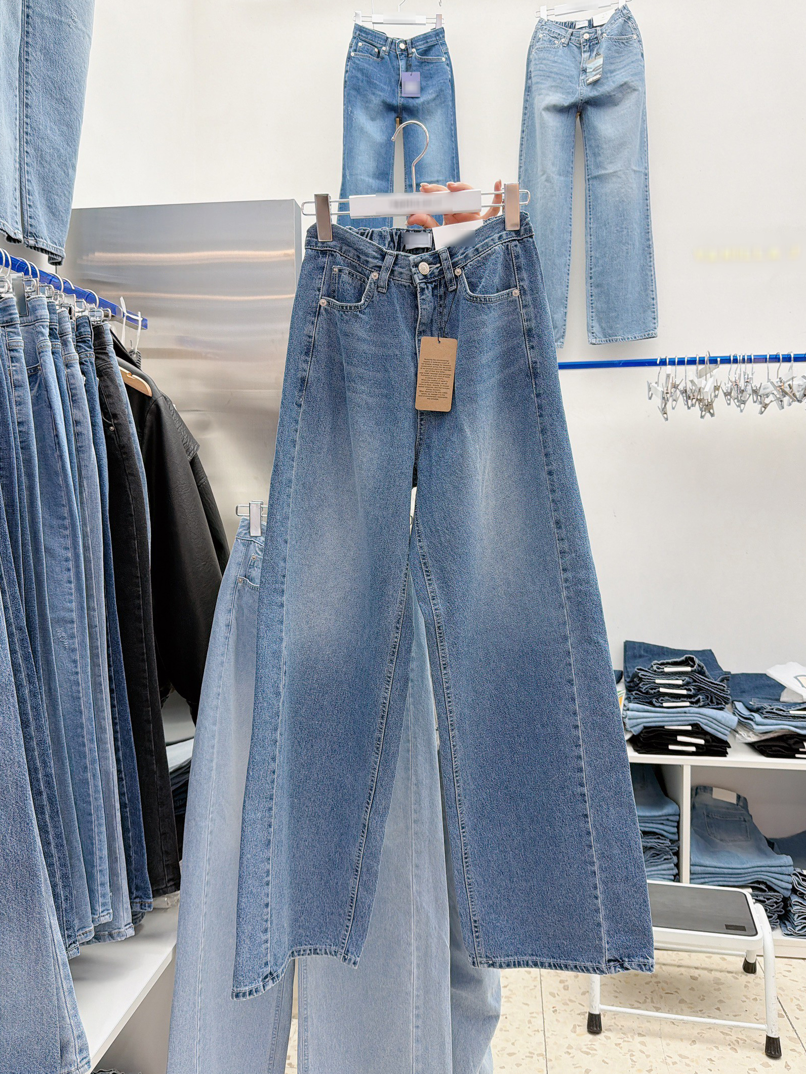 B112.修飾好搭水洗牛仔褲