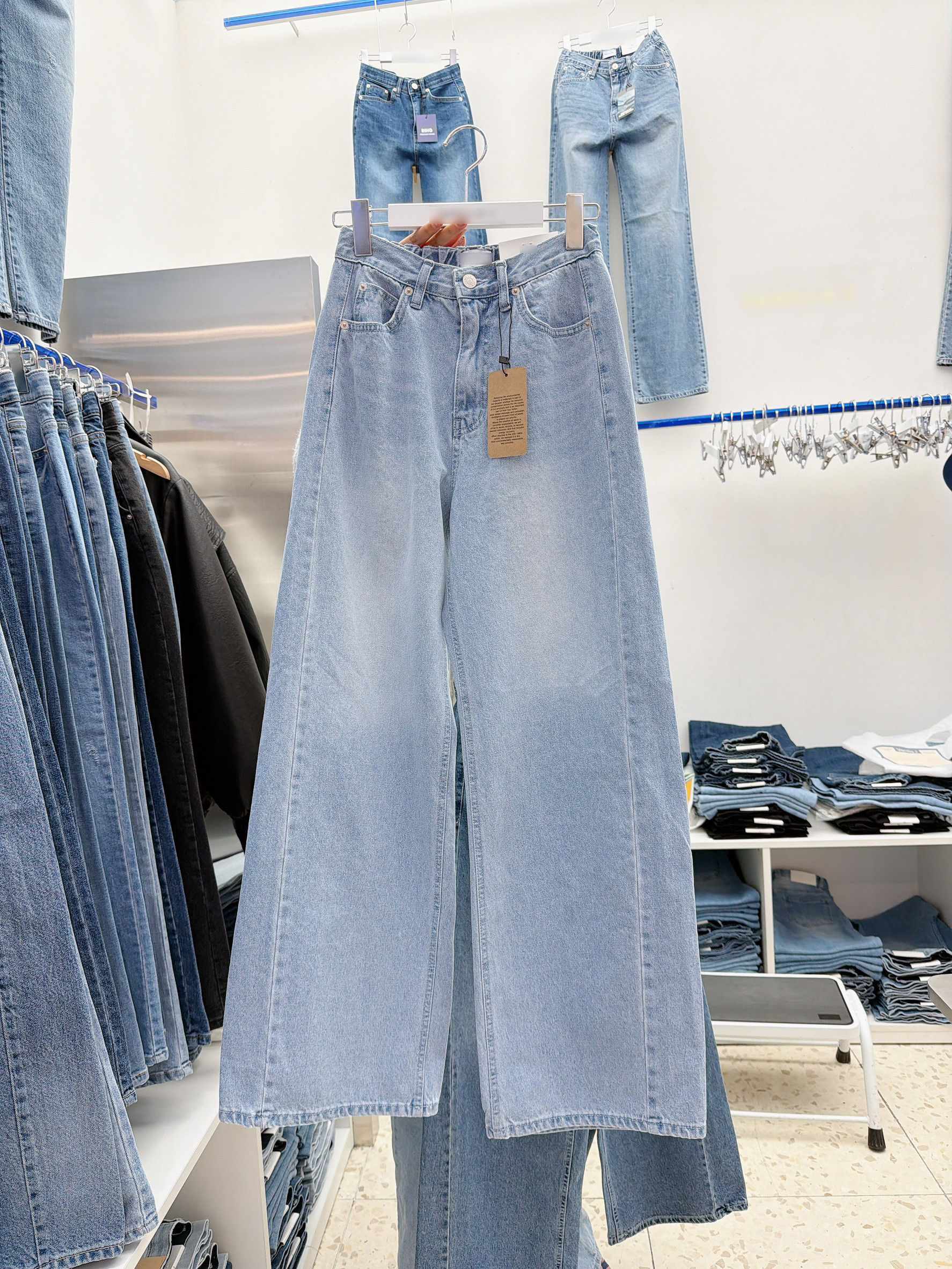 B112.修飾好搭水洗牛仔褲