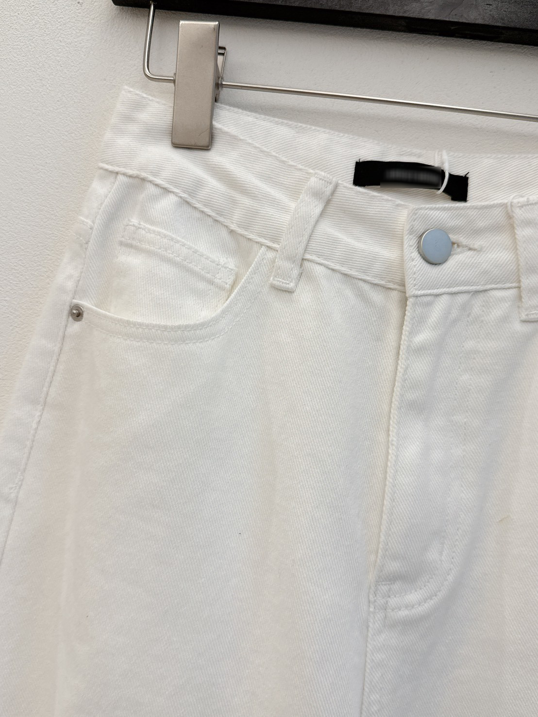 B36.慵懶側邊立體車縫白寬褲