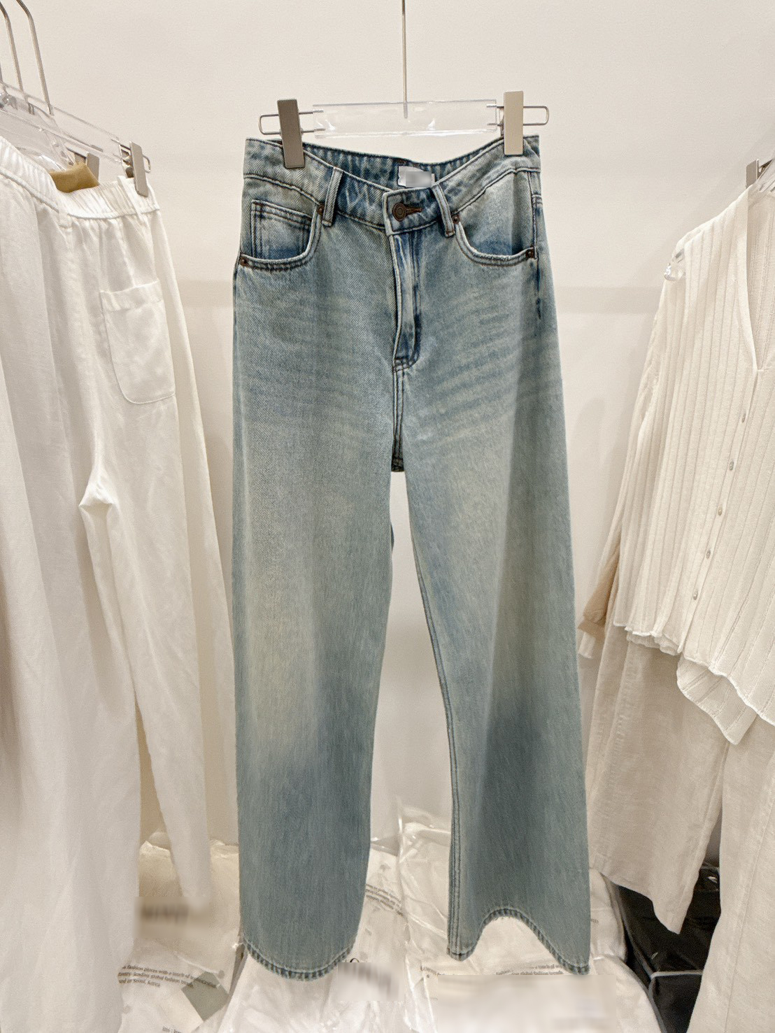 A16.復古洗色後中心牛仔褲