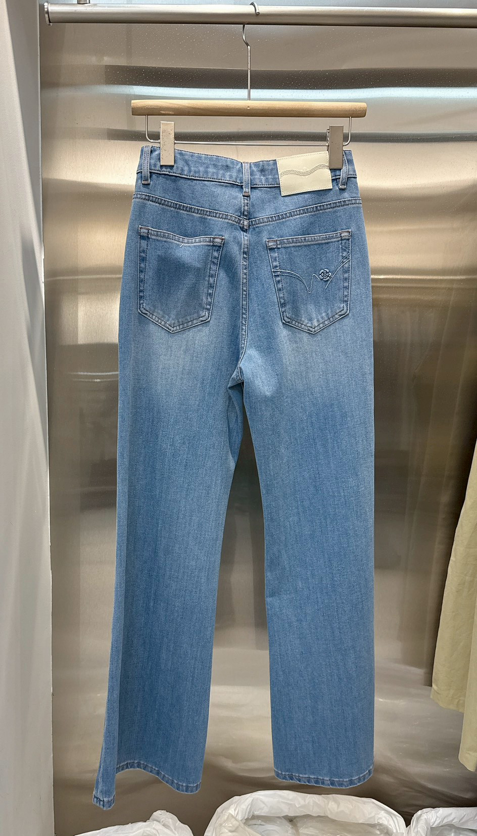 B14.唯美口袋山茶花牛仔褲