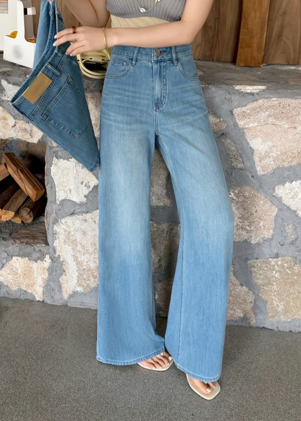 A01.夏日薄款軟牛仔淺藍牛仔褲