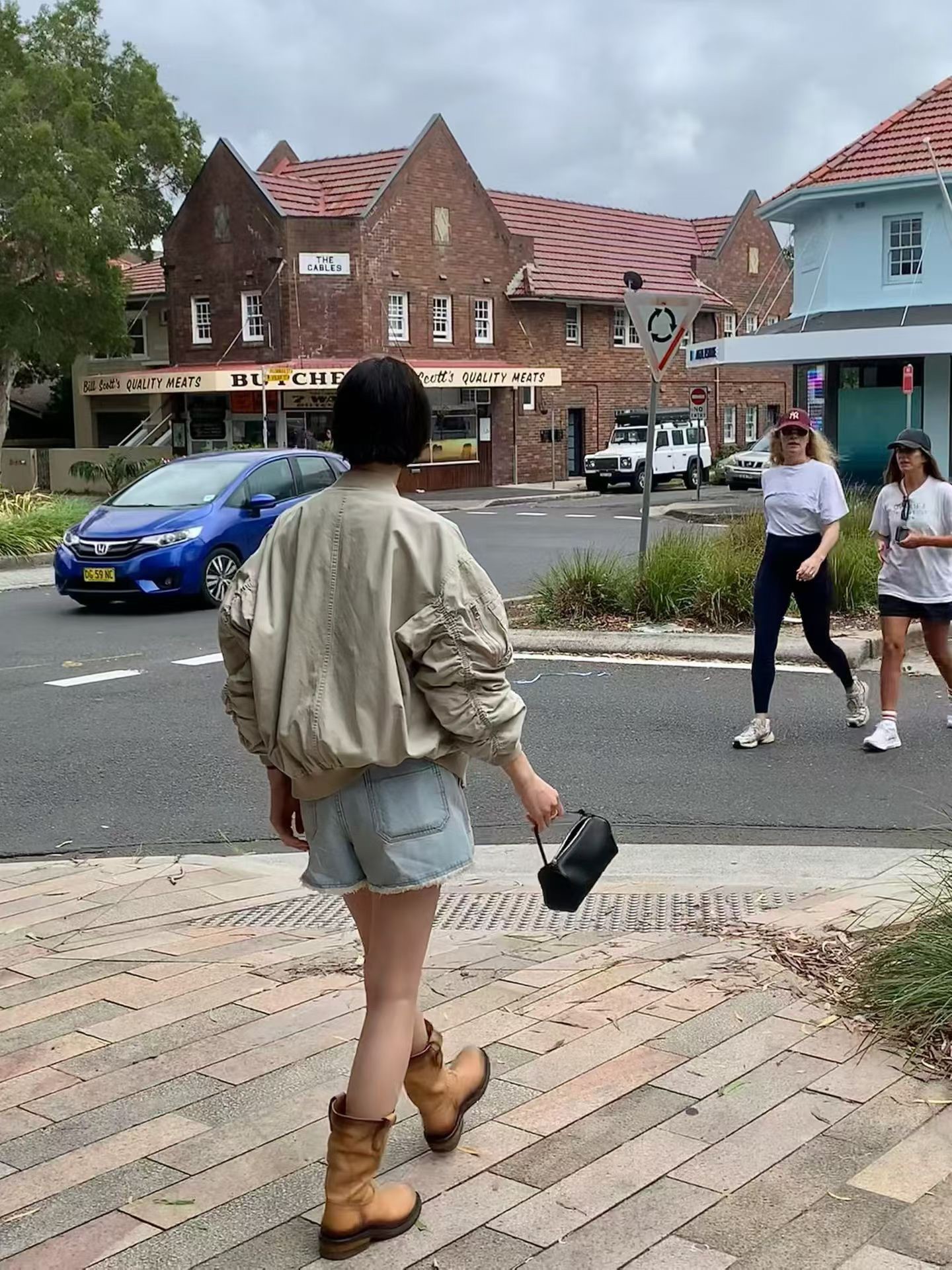 JP家鬚邊設計牛仔短褲