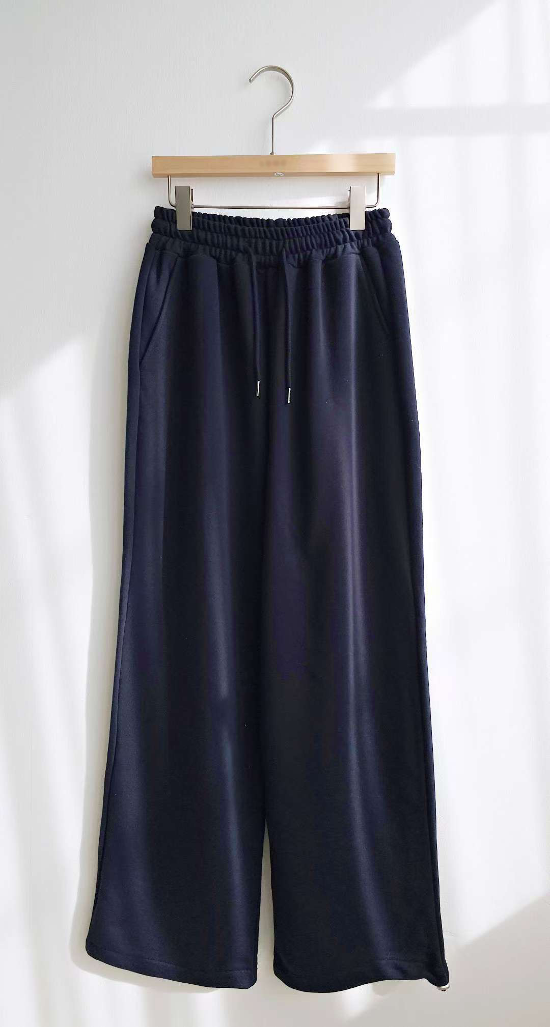 A08.兩穿下擺可縮口休閒長褲