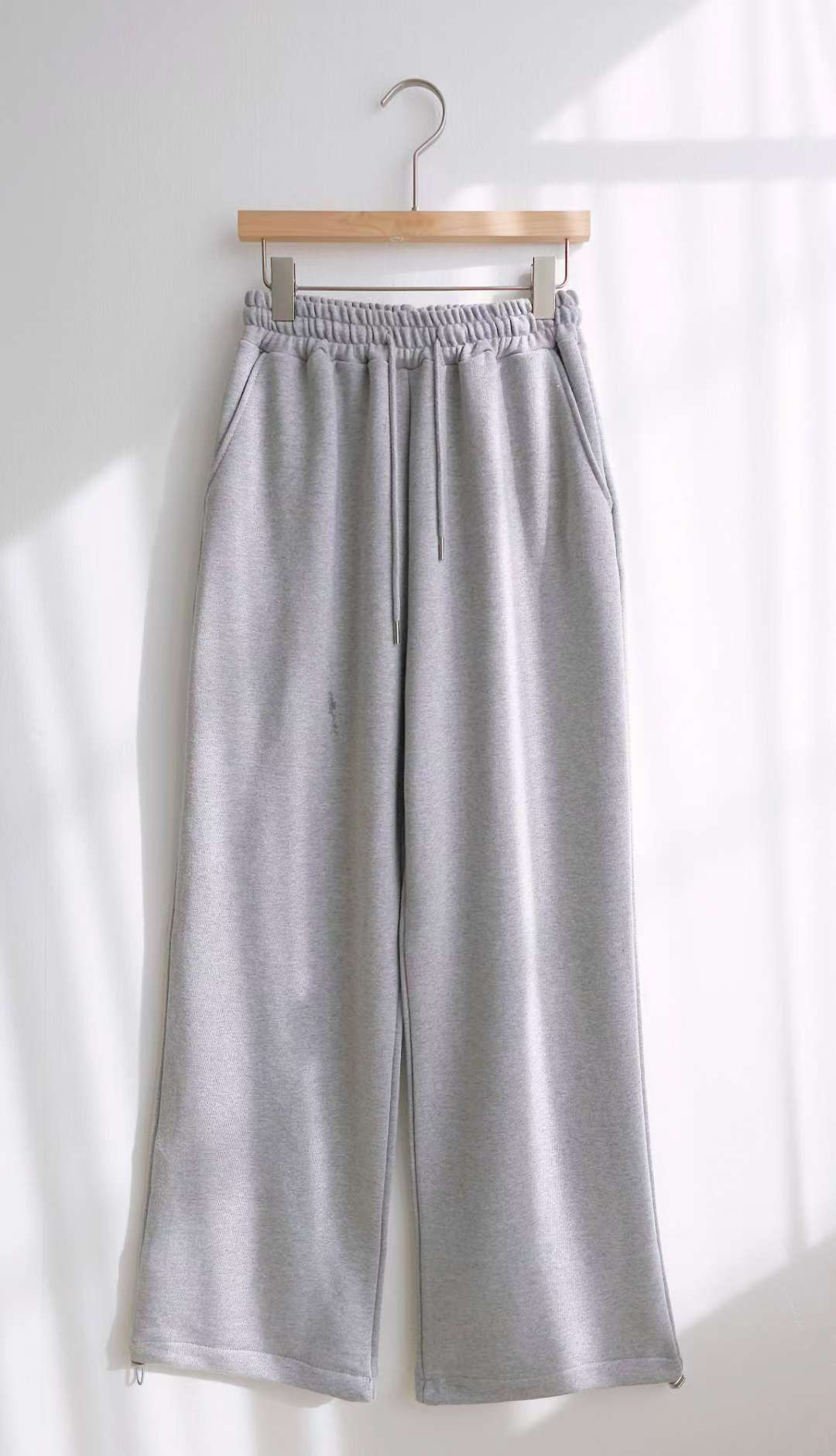 A08.兩穿下擺可縮口休閒長褲