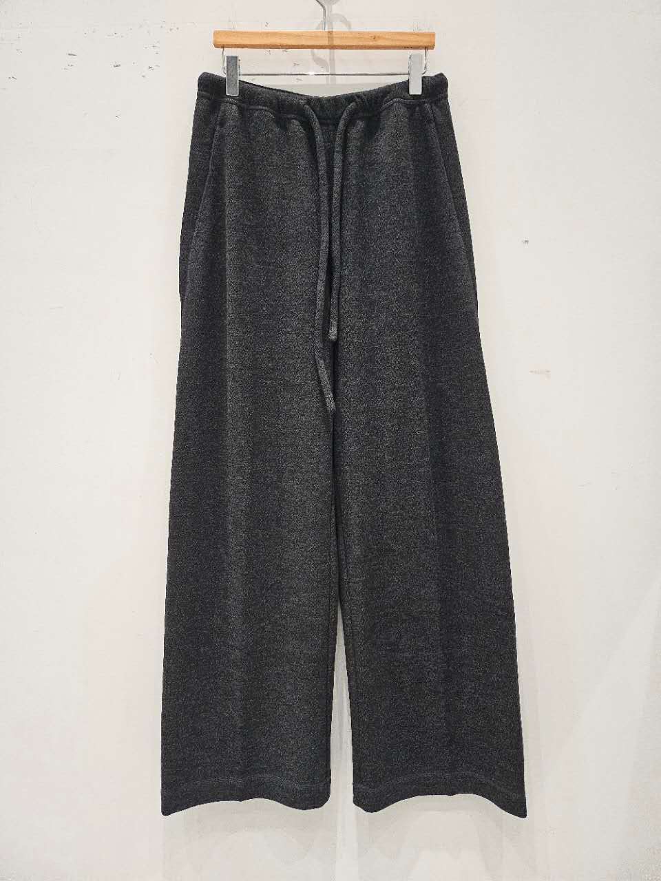 B40.星星家舒適闊腿針織長褲