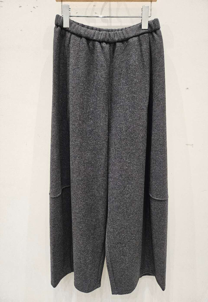 B26.星星家羊毛混紡垂墜寬褲