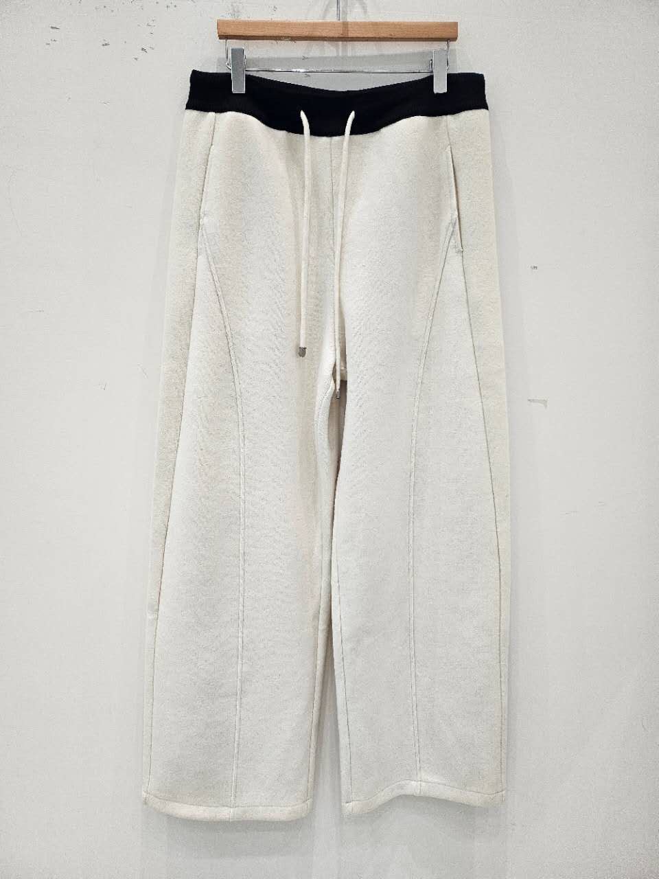 星星家拼接腰頭剪休閒寬褲