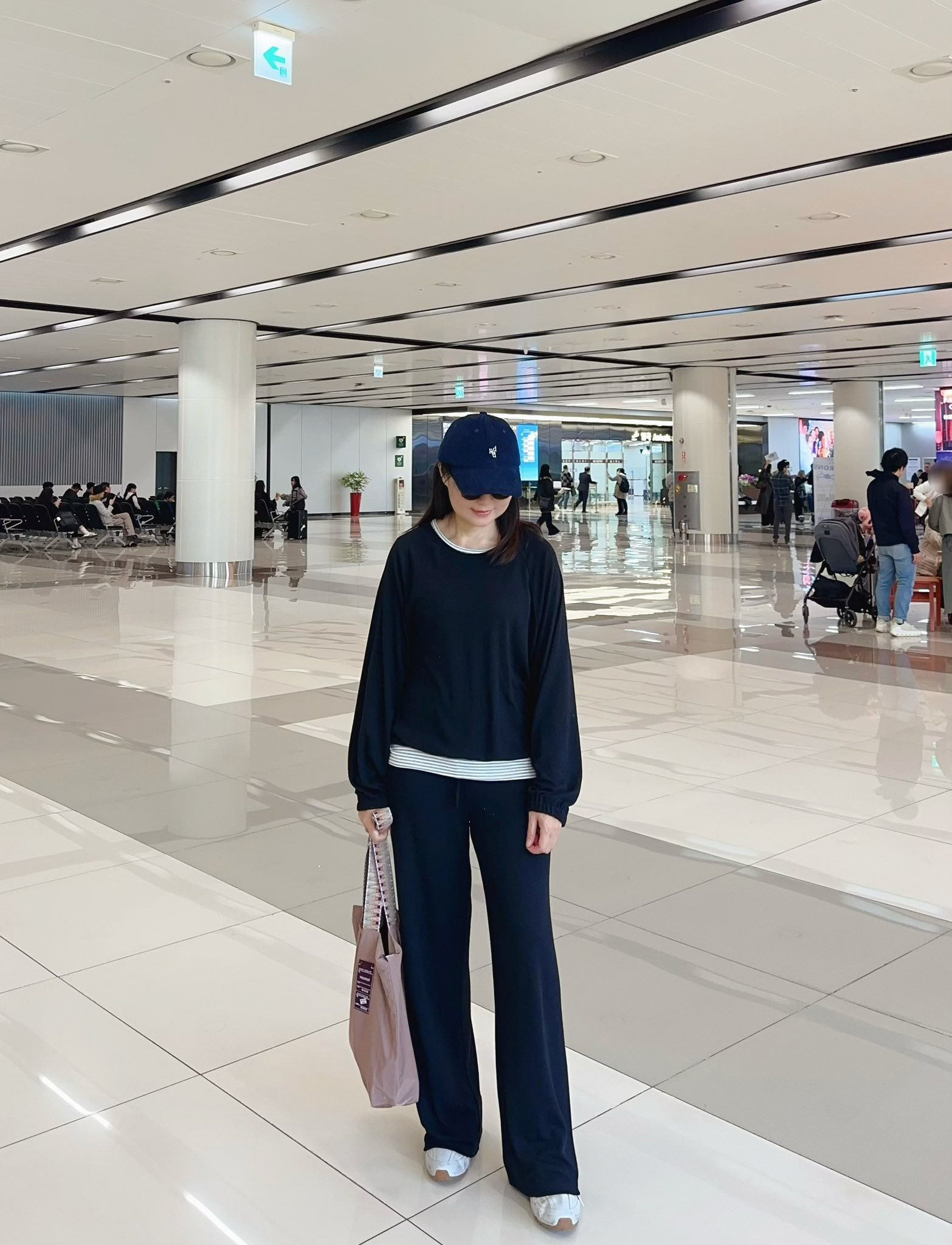 B114.灰階百搭磨毛彈性瘦瘦褲