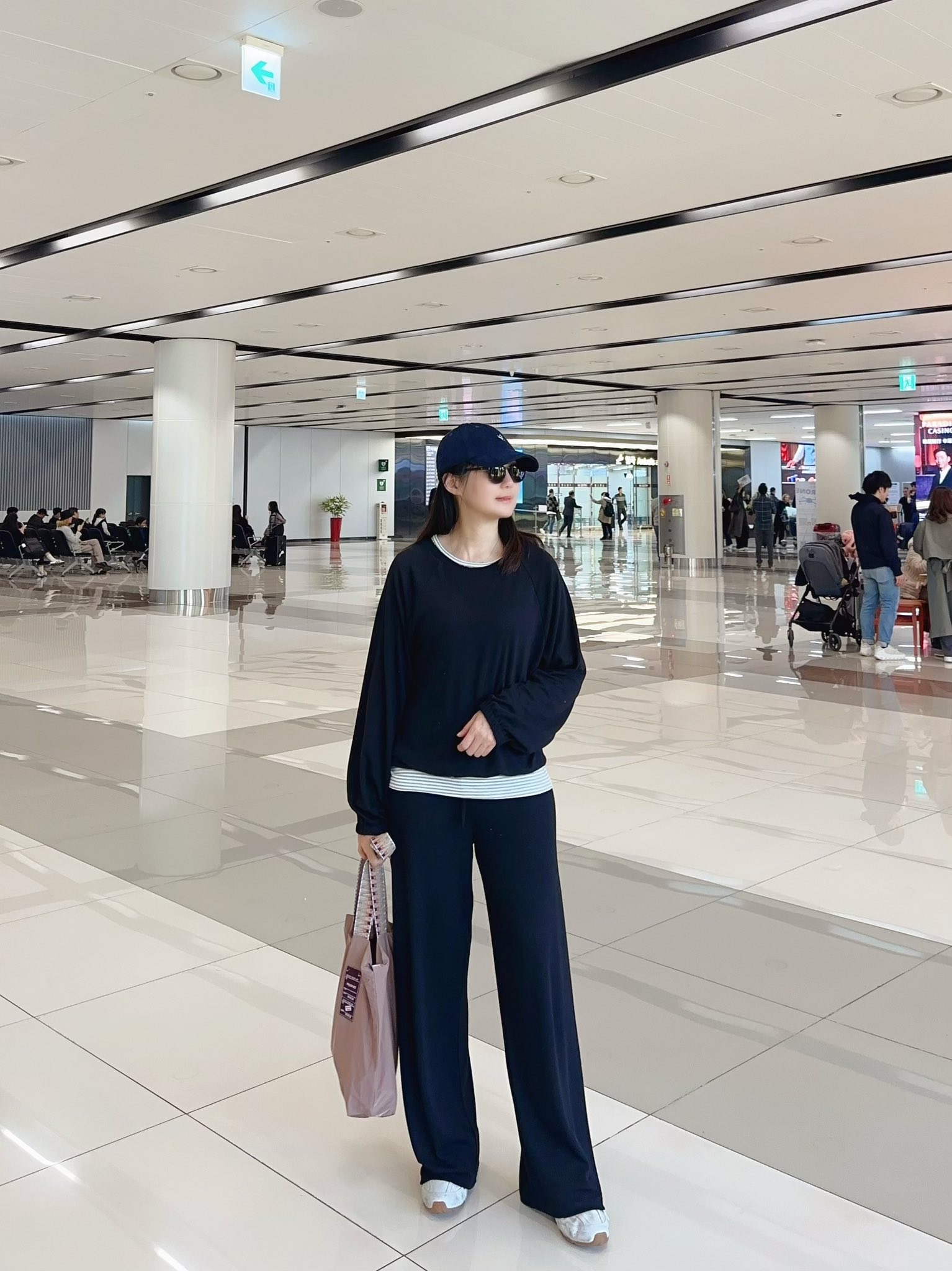 B114.灰階百搭磨毛彈性瘦瘦褲