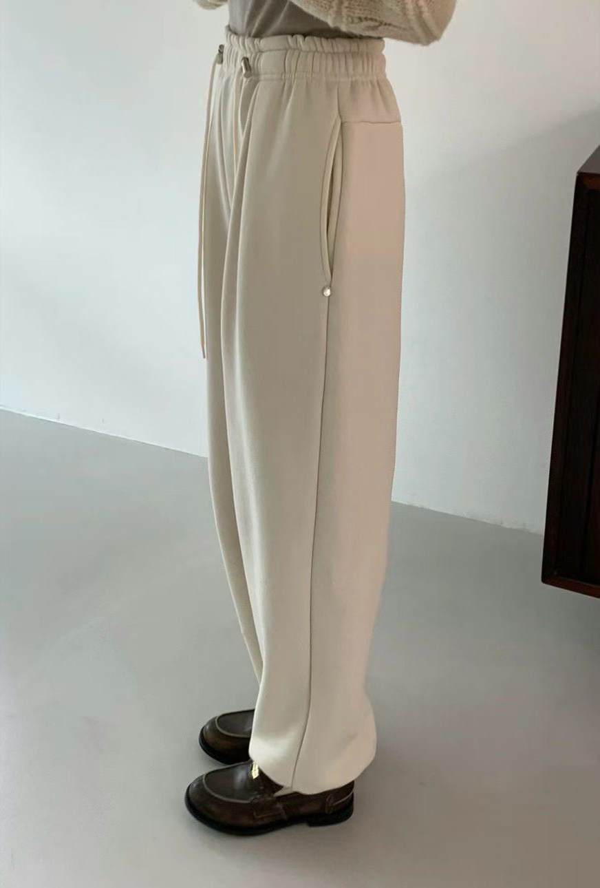 B04.前打褶褲口可束內刷毛棉質長褲