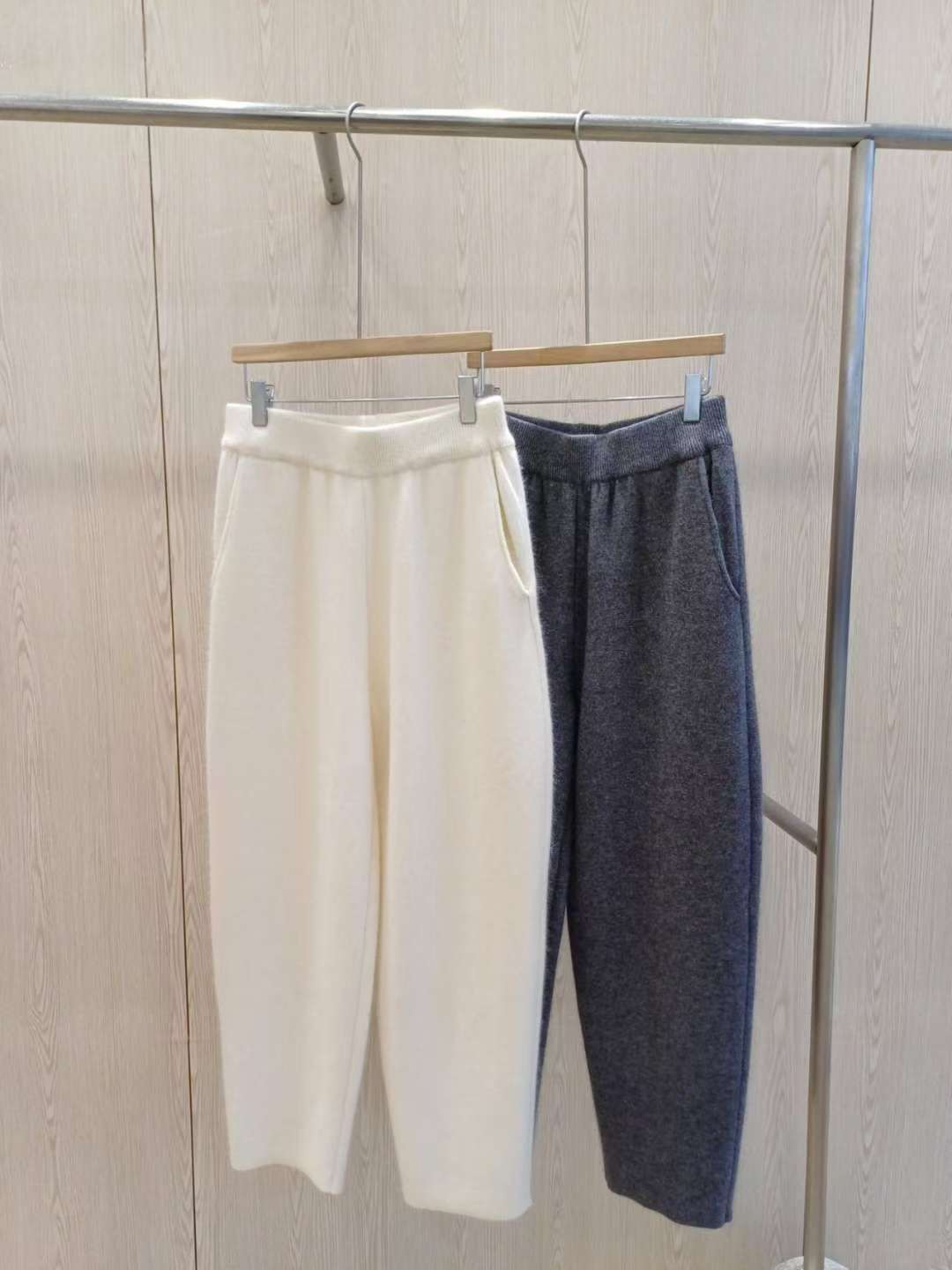 B61.可可家繭型保暖針織長褲