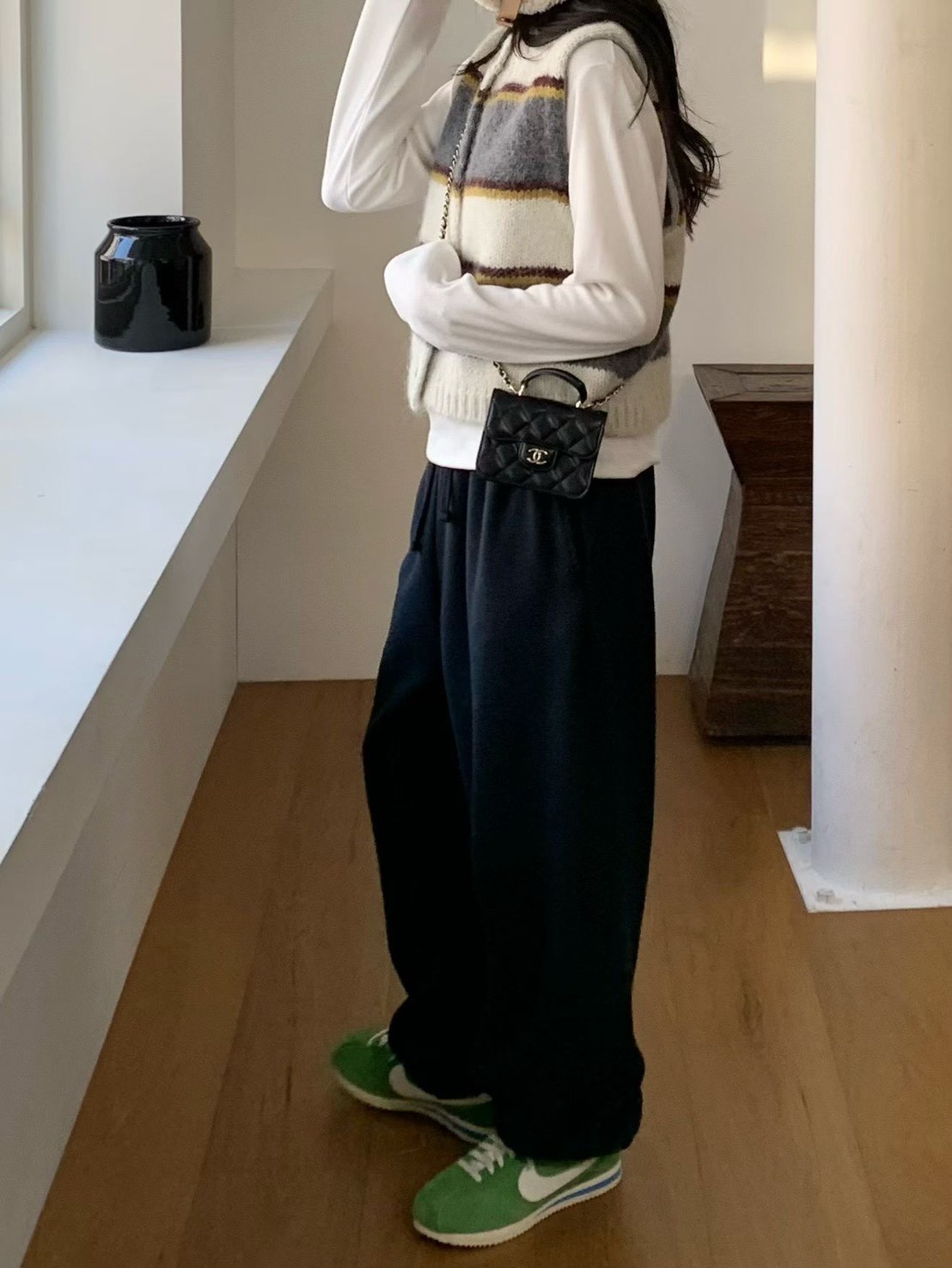 A06.小V家休閒縮口彈性針織褲