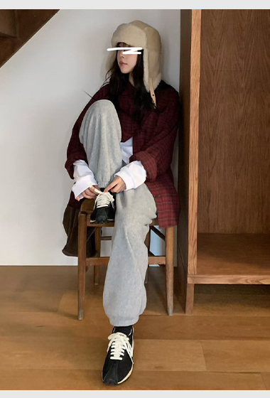 A06.小V家休閒縮口彈性針織褲