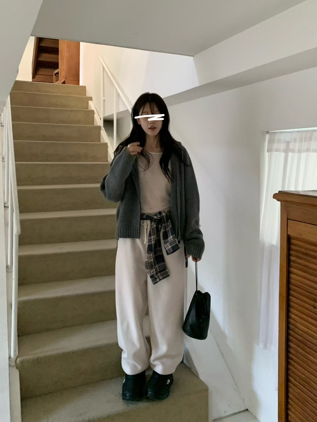 A06.小V家休閒縮口彈性針織褲