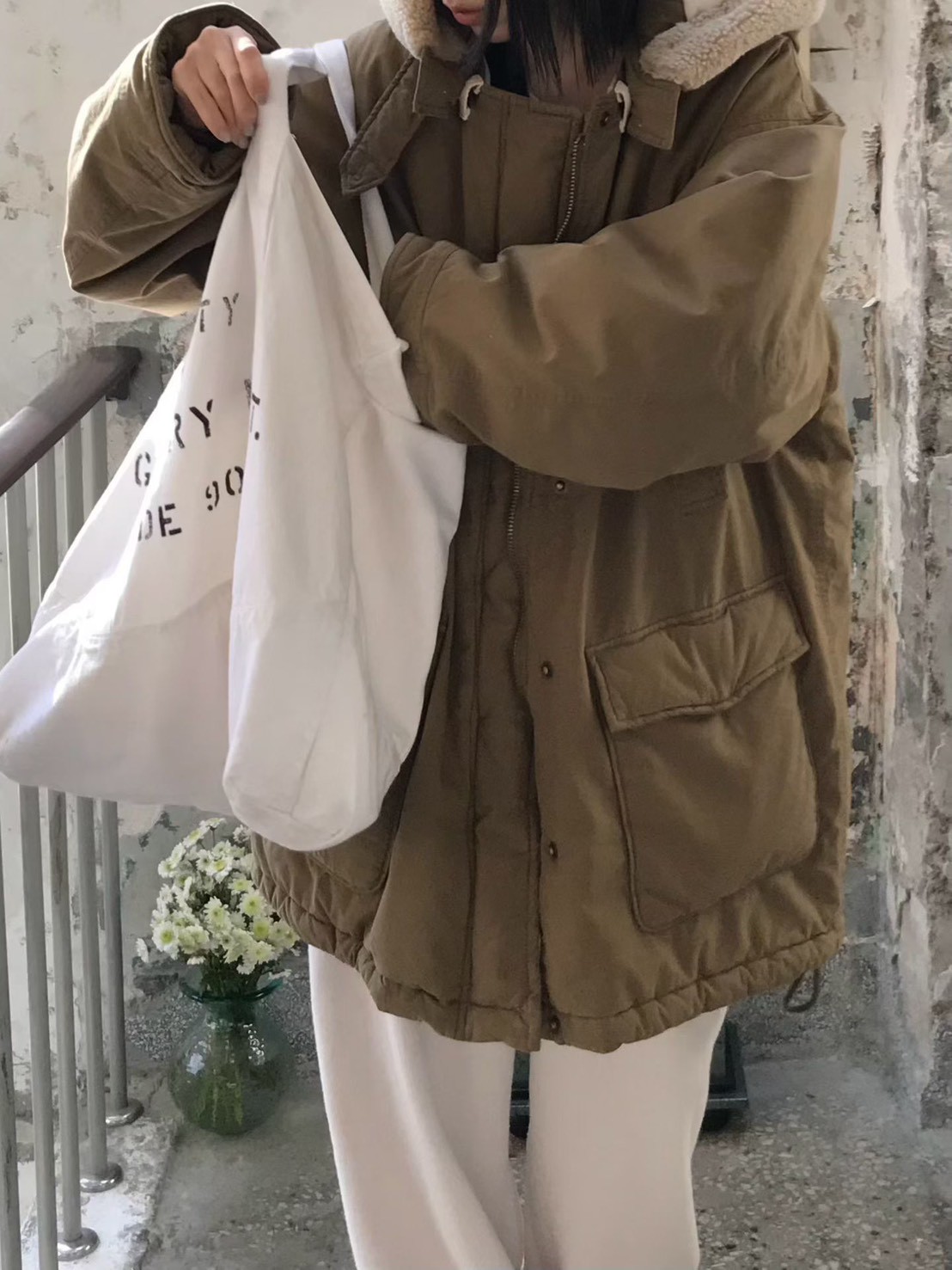 A13.小V家連帽毛毛滾邊鴨絨中長外套