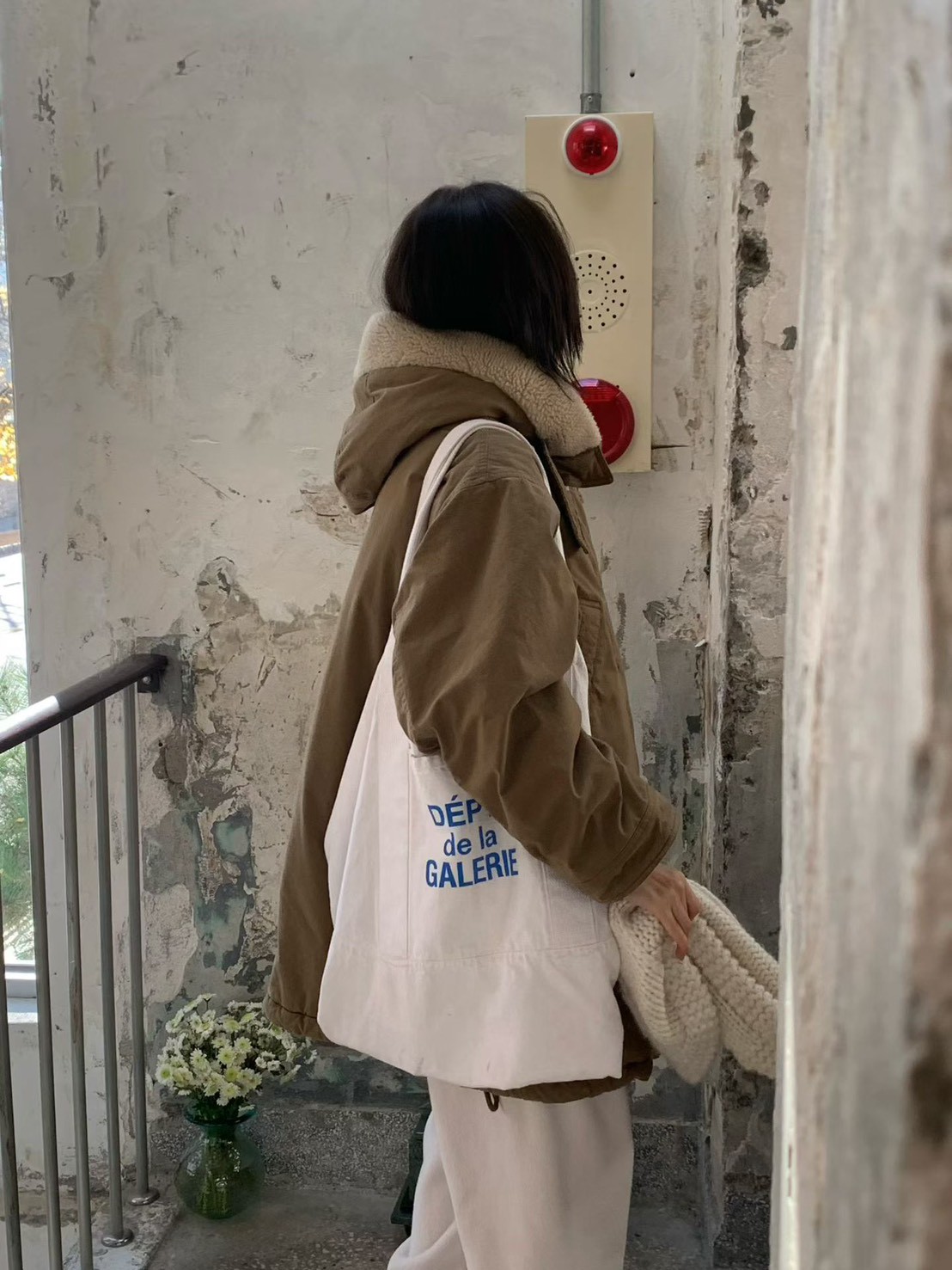 A13.小V家連帽毛毛滾邊鴨絨中長外套