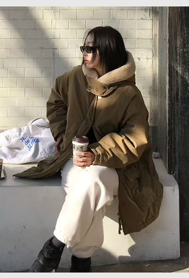 A13.小V家連帽毛毛滾邊鴨絨中長外套