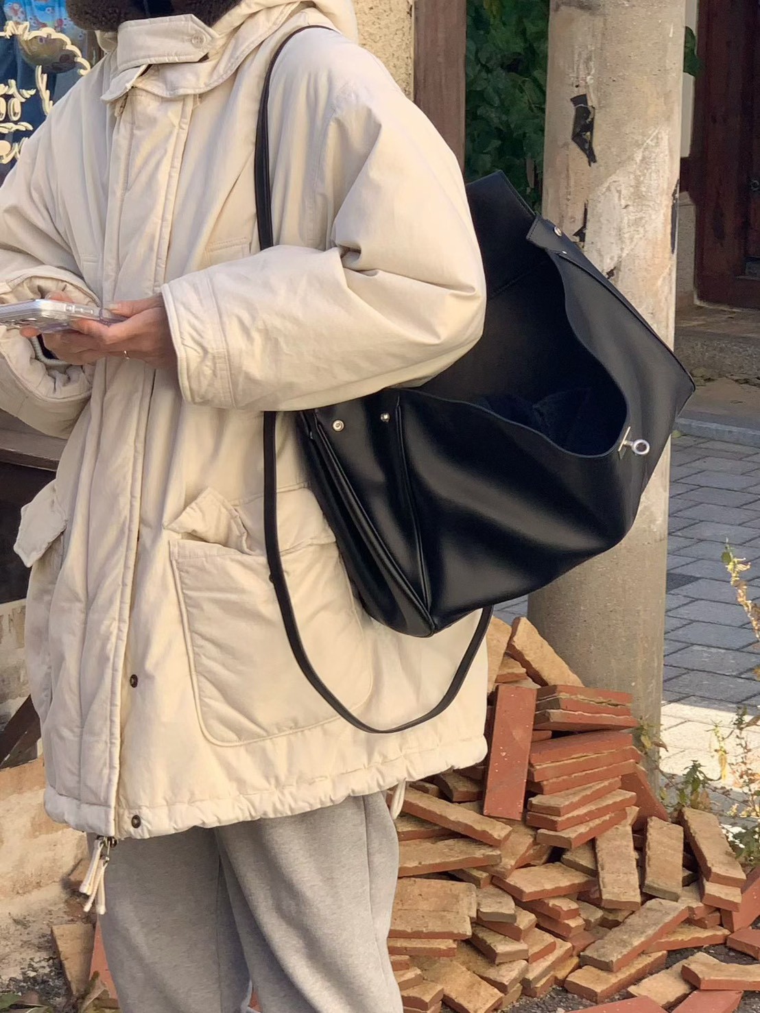 A13.小V家連帽毛毛滾邊鴨絨中長外套