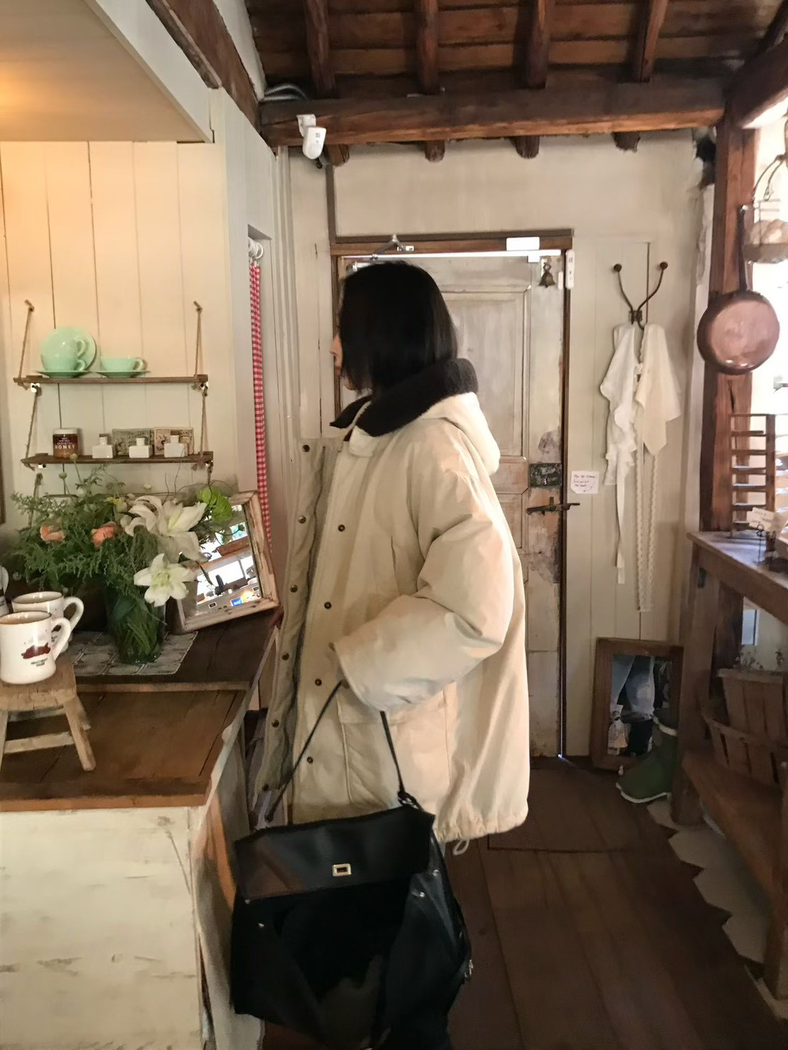 A13.小V家連帽毛毛滾邊鴨絨中長外套