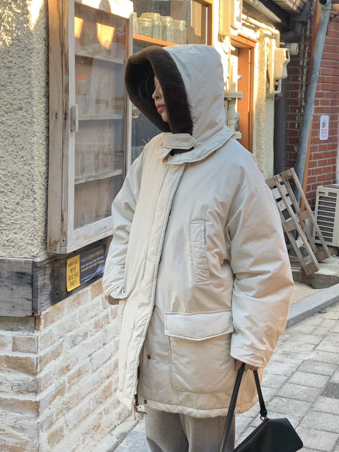 A13.小V家連帽毛毛滾邊鴨絨中長外套