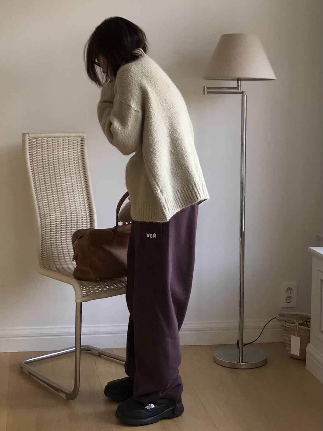 A02.小V家側邊小繡字舒適棉褲