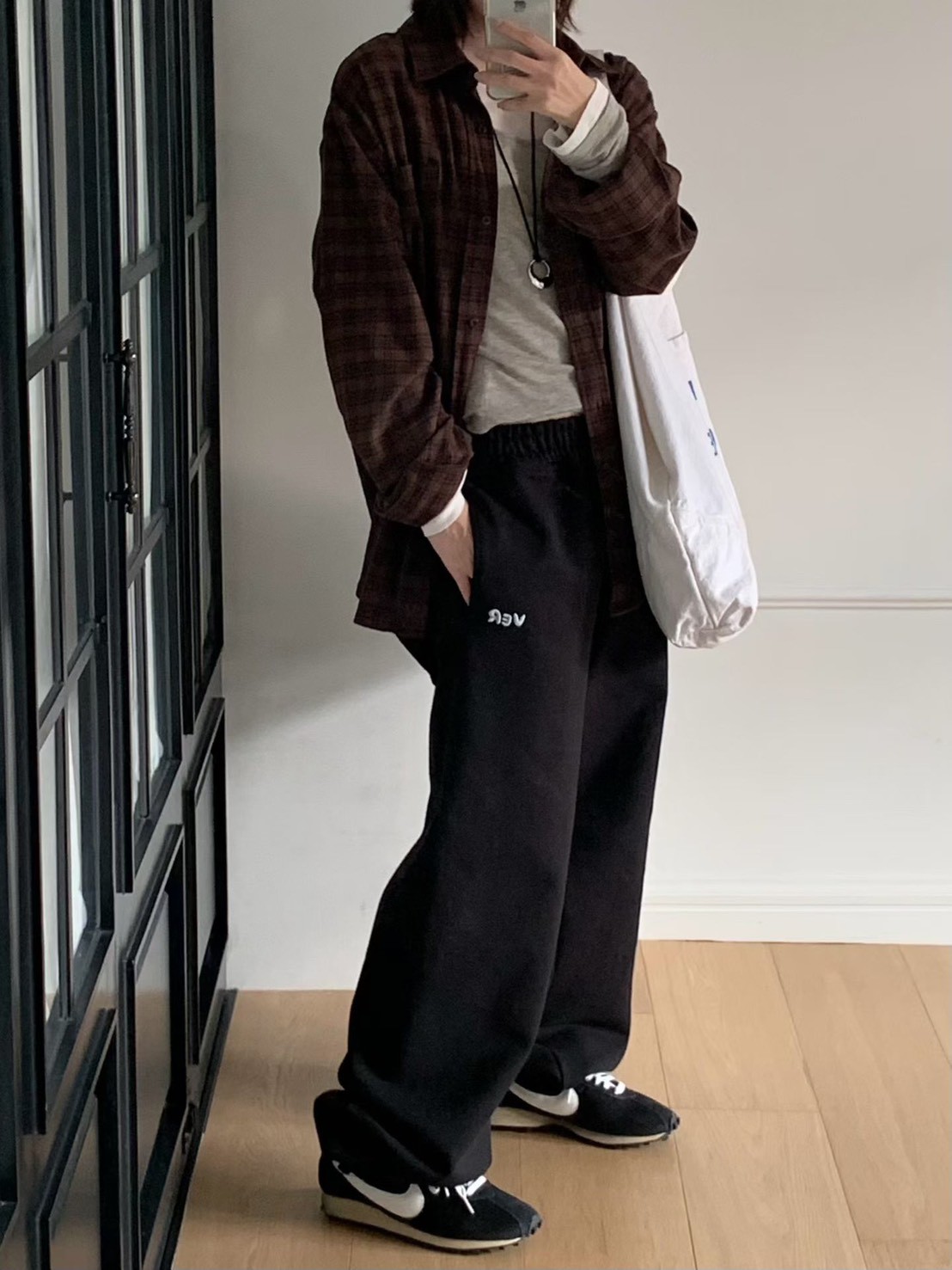 A02.小V家側邊小繡字舒適棉褲