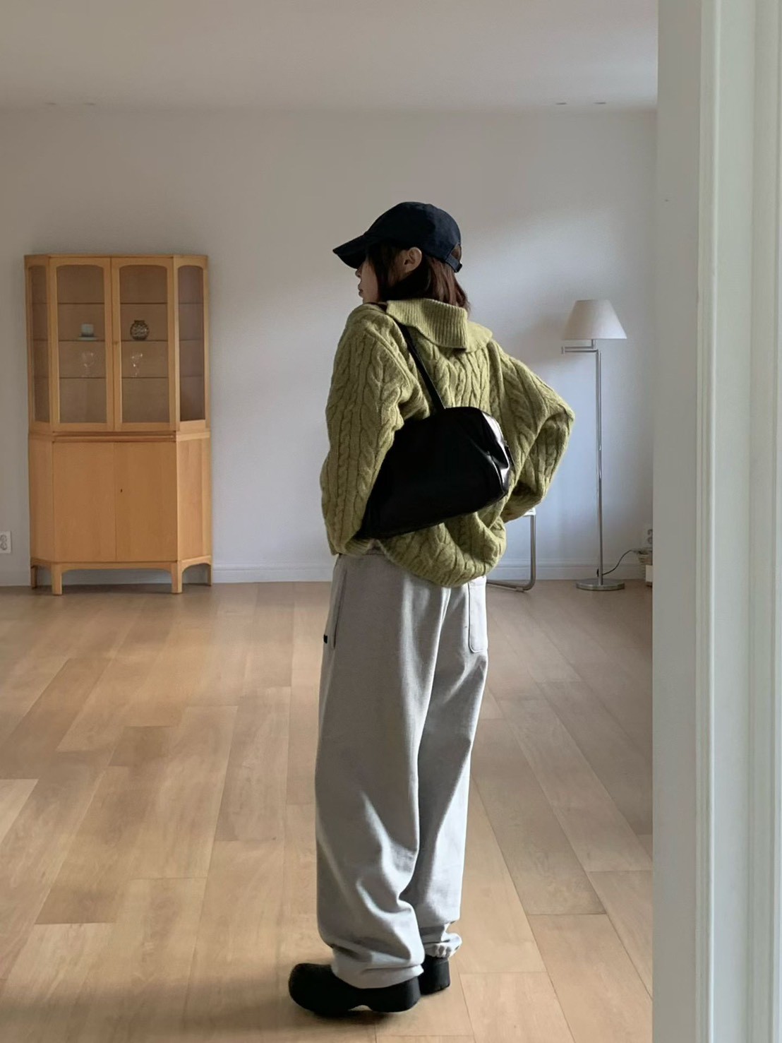 A02.小V家側邊小繡字舒適棉褲