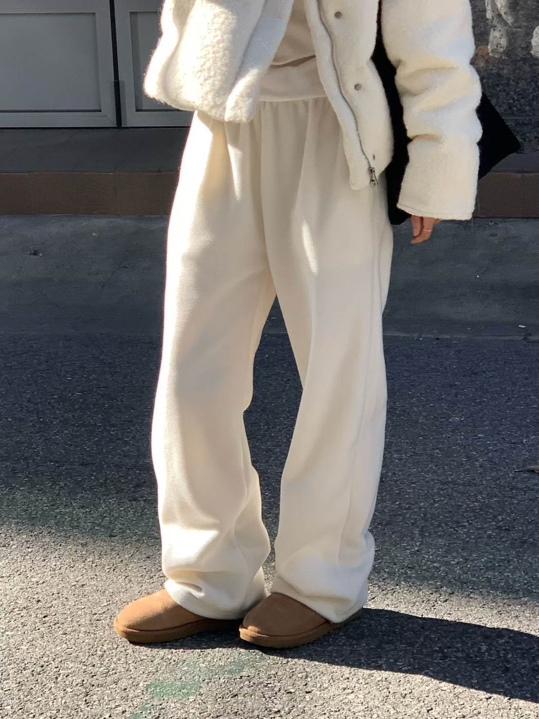 A30.大V家可縮口搖粒絨綁帶休閒褲