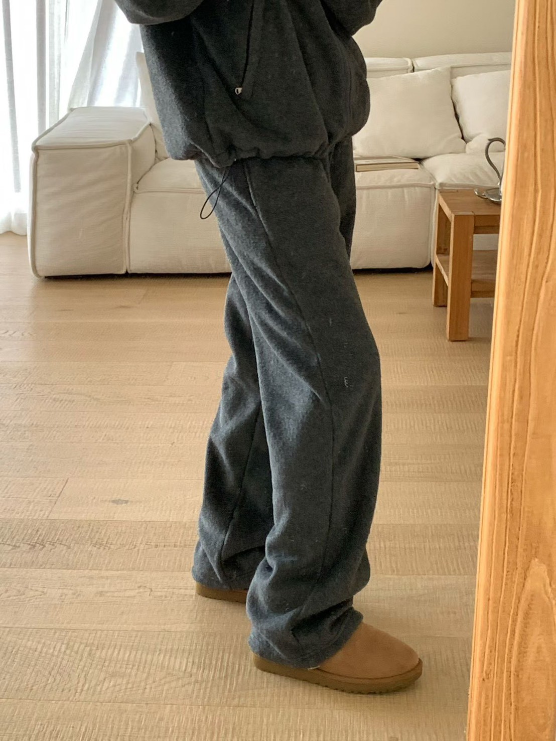 A30.大V家可縮口搖粒絨綁帶休閒褲