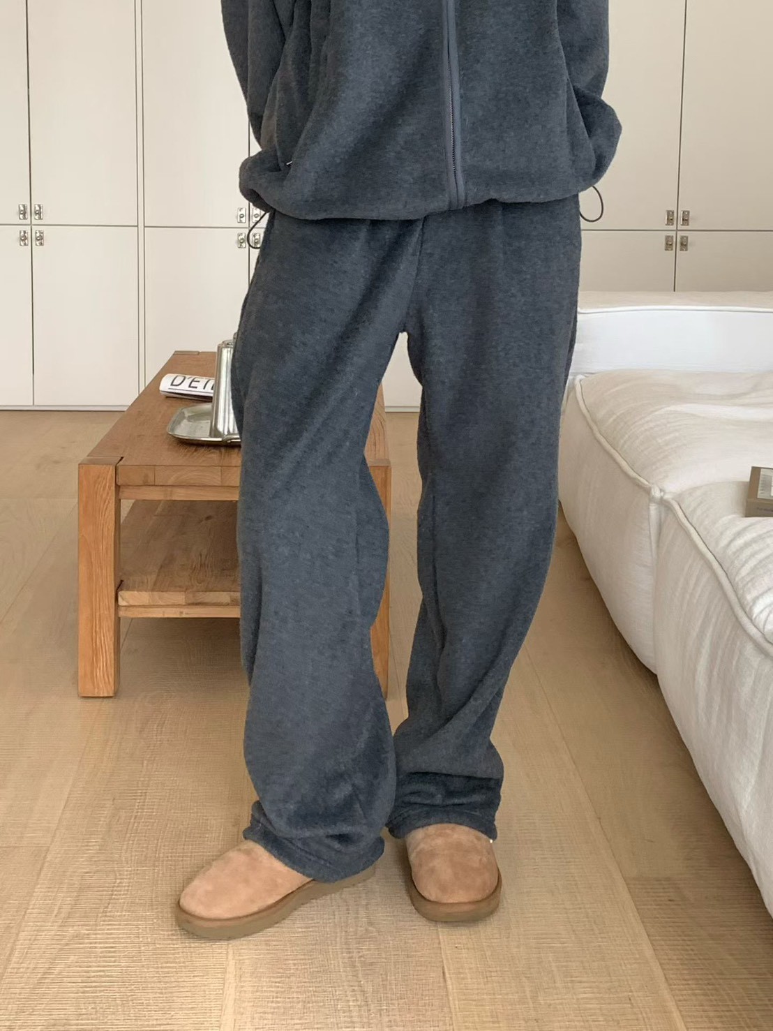 A30.大V家可縮口搖粒絨綁帶休閒褲