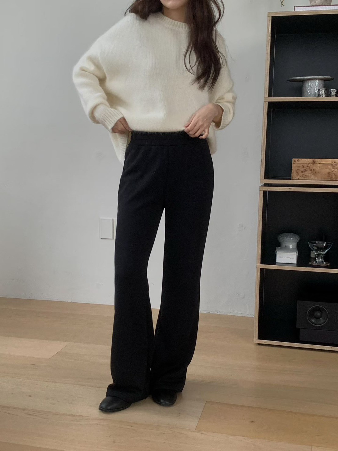 B48.完美灰階內絨毛喇叭褲