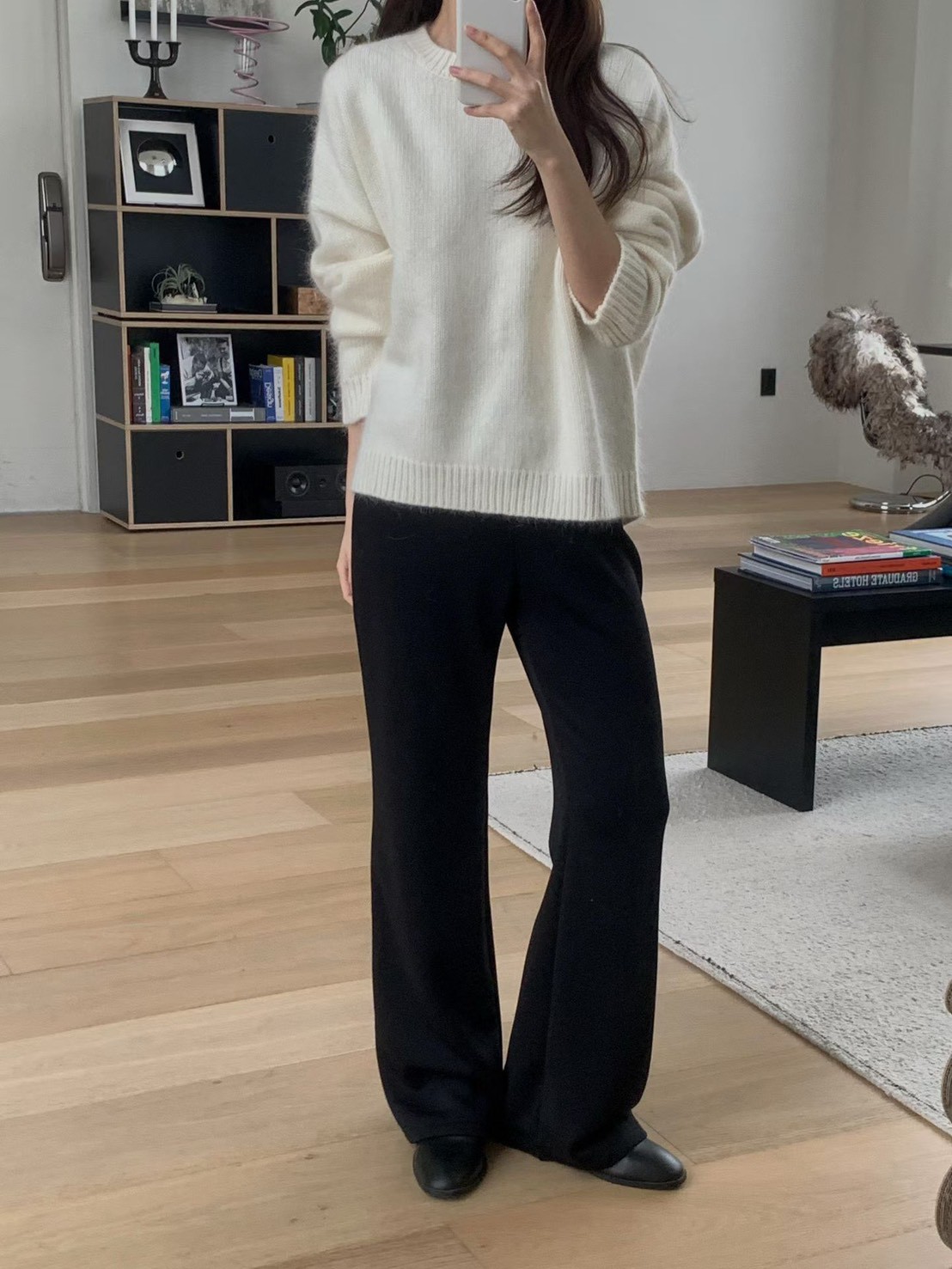 B48.完美灰階內絨毛喇叭褲