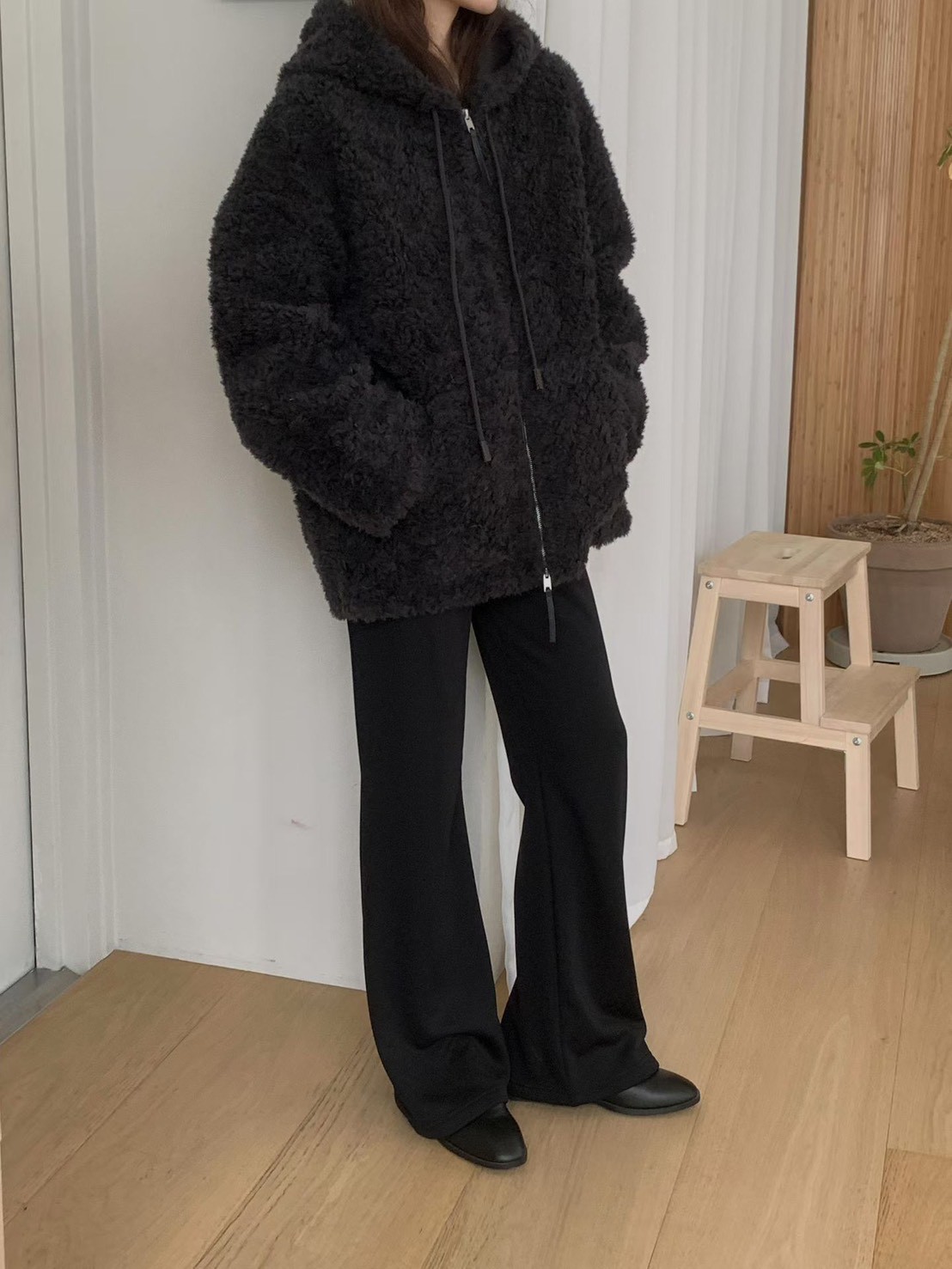 B48.完美灰階內絨毛喇叭褲