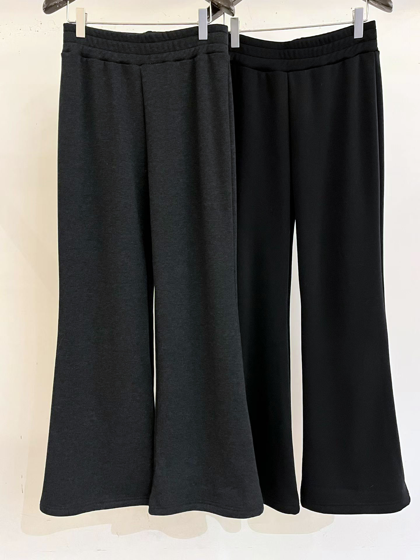 B48.完美灰階內絨毛喇叭褲