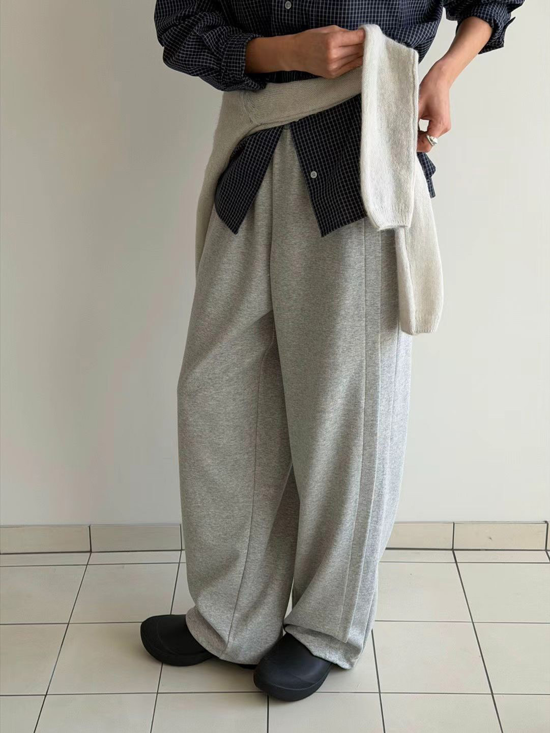 B24.瘦瘦歐膩側立體包邊造型兩穿縮口褲