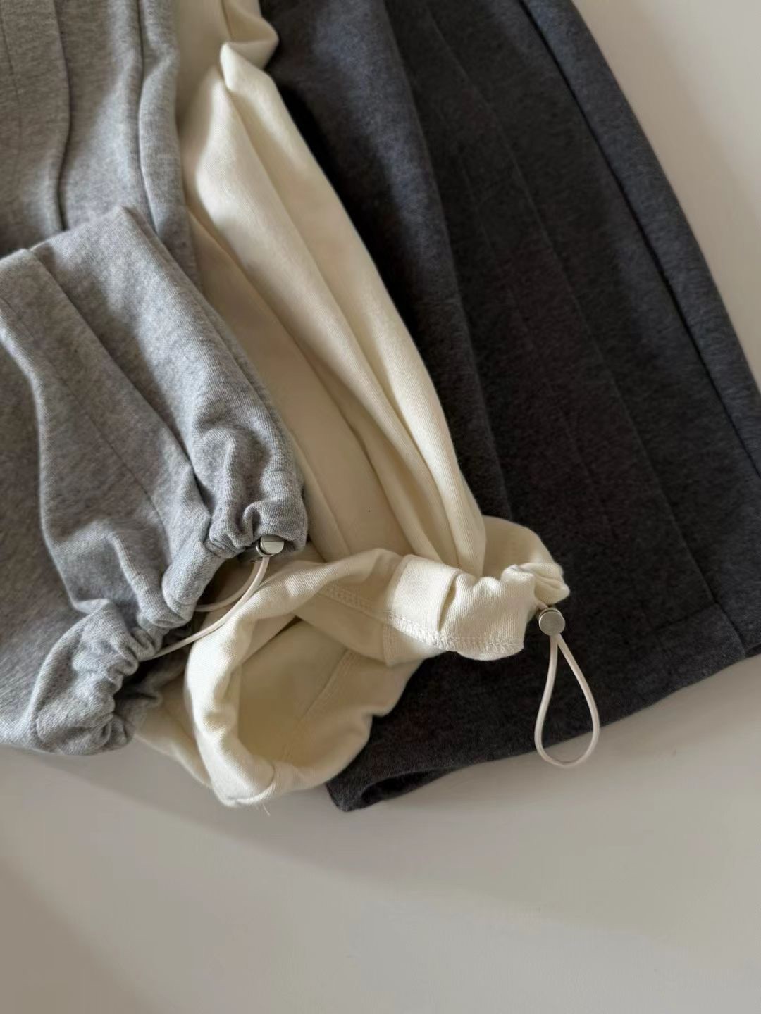 B24.瘦瘦歐膩側立體包邊造型兩穿縮口褲