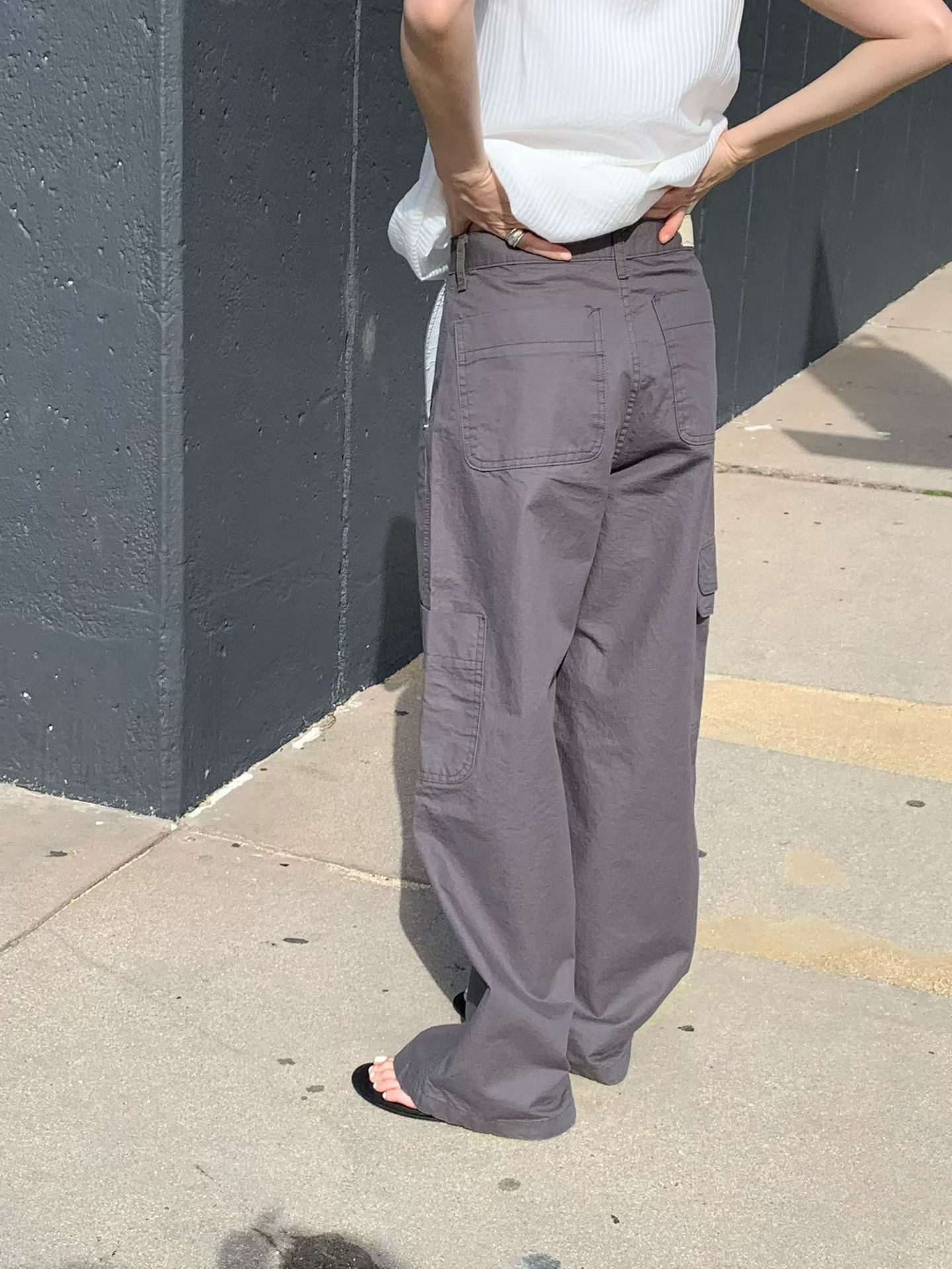 B62.造型單側大口袋休閒褲