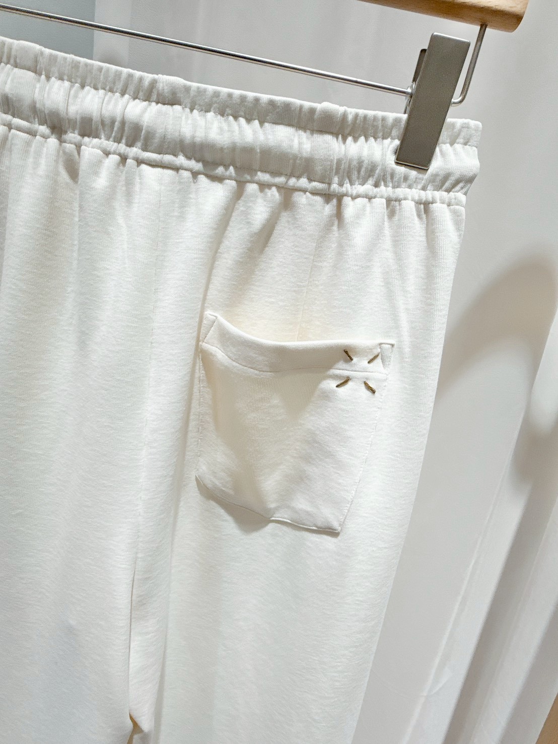 B100.顯瘦側拼接後單邊口袋休閒長褲