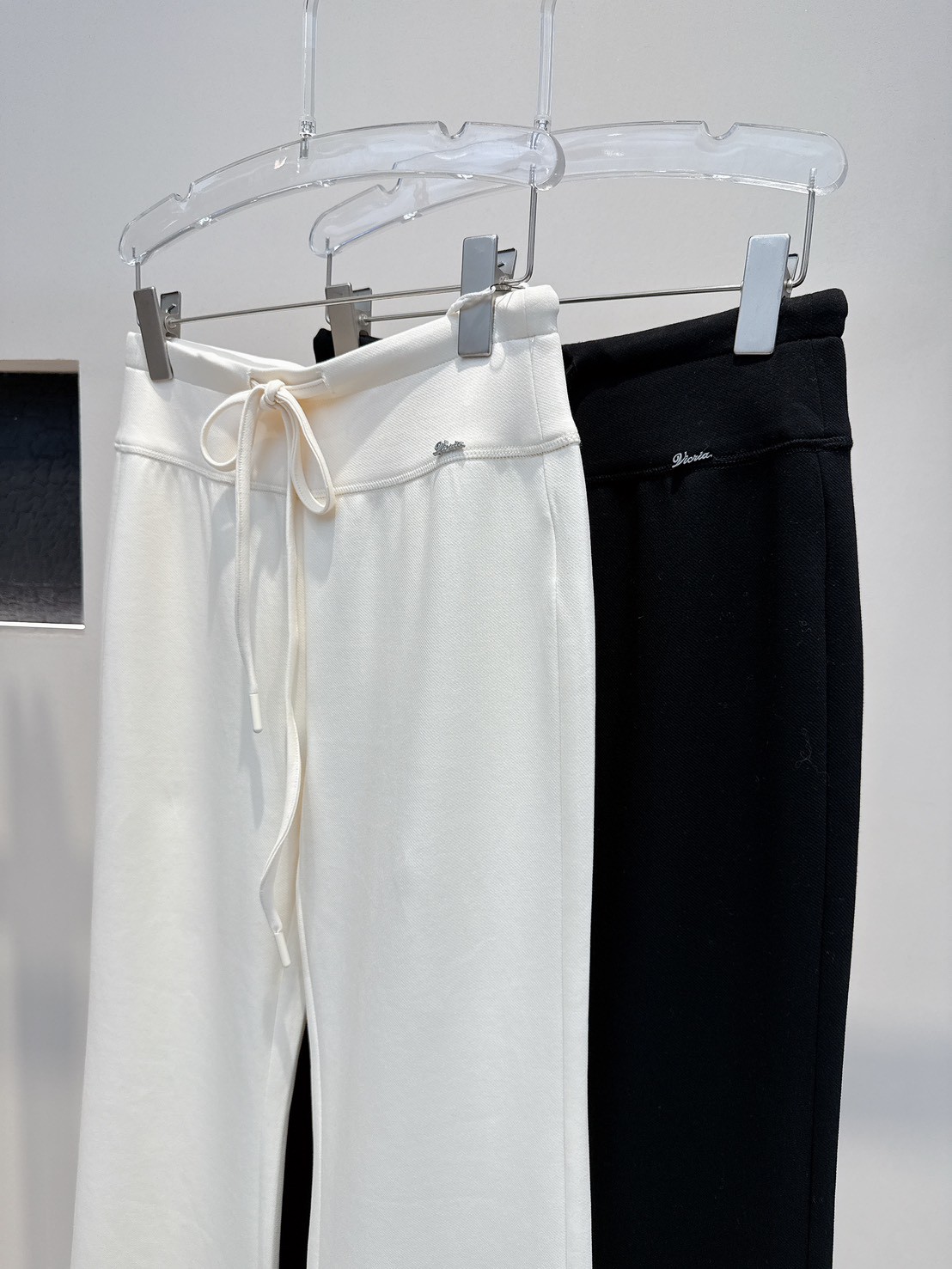 A02.女孩綁繩喇叭休閒長褲