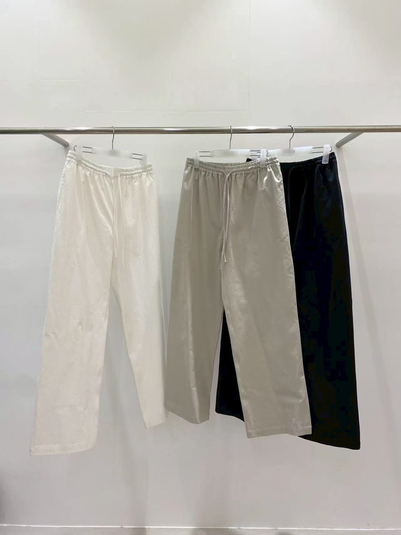 B43.G牌自在鬆緊腰長褲