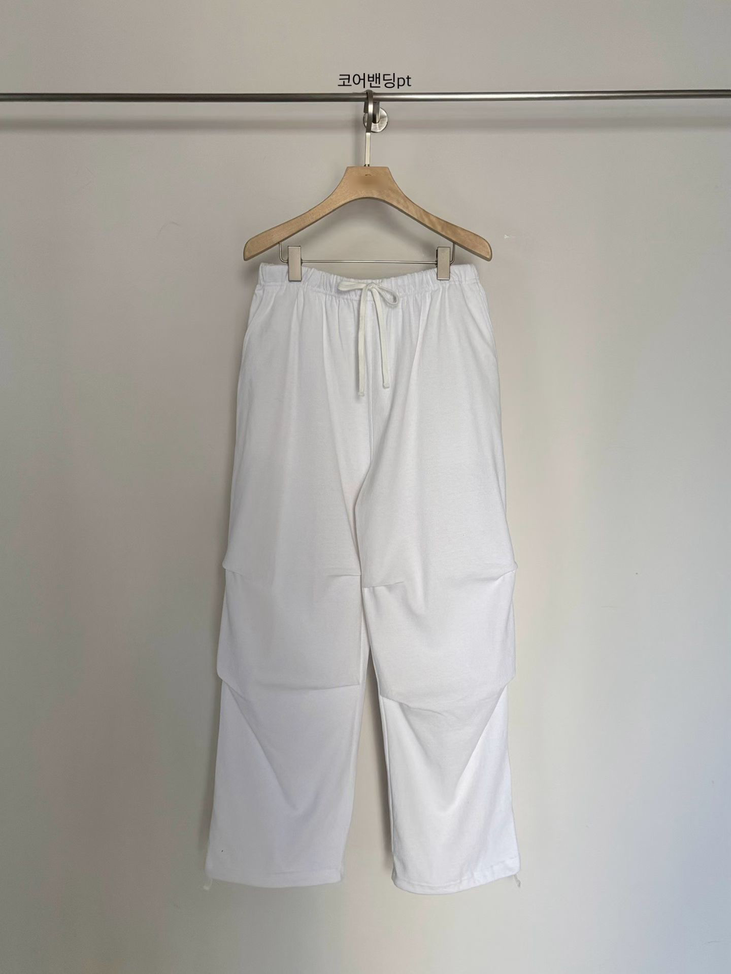 B56.小V家特殊抓褶休閒褲