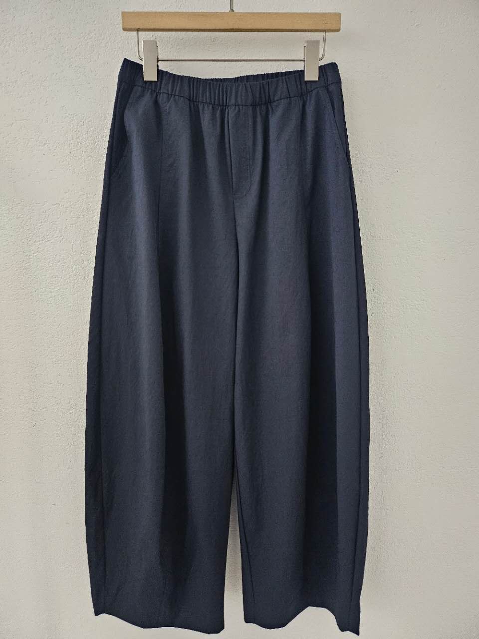 B114.星星家俏皮花苞寬褲