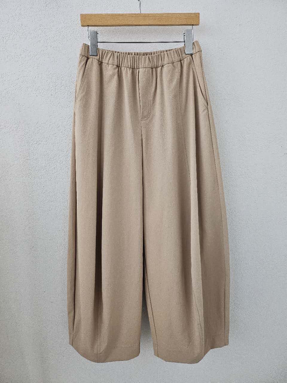 B114.星星家俏皮花苞寬褲