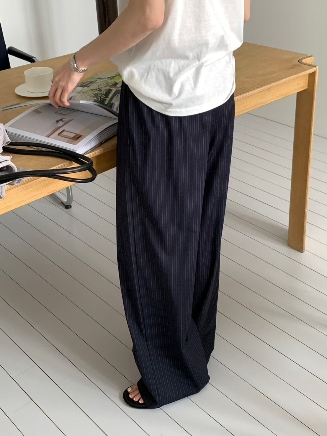 B25.綁帶直條紋西裝寬褲