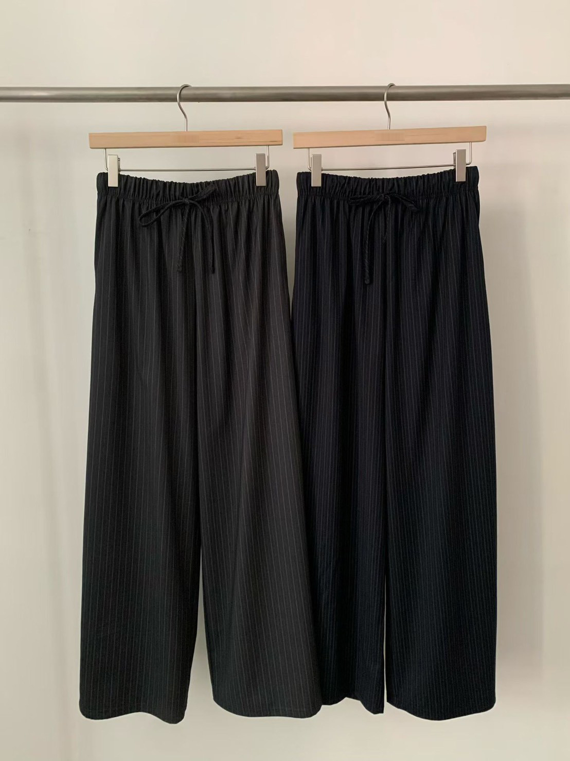 B25.綁帶直條紋西裝寬褲