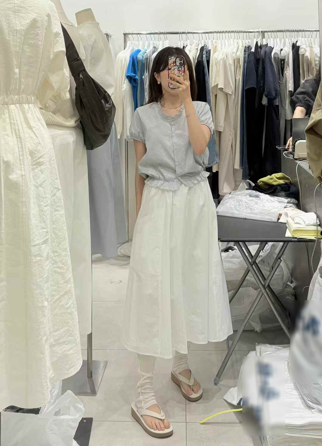 A82.質感家鬆緊腰素雅傘裙