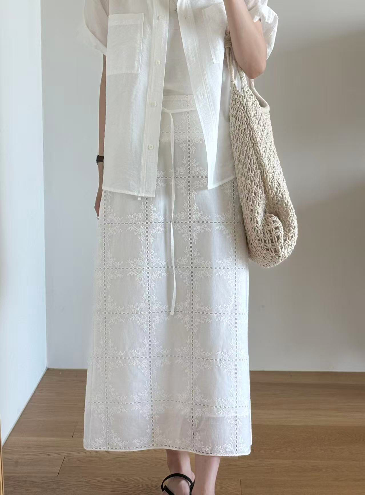 A19.瘦瘦歐膩蕾絲方格長裙