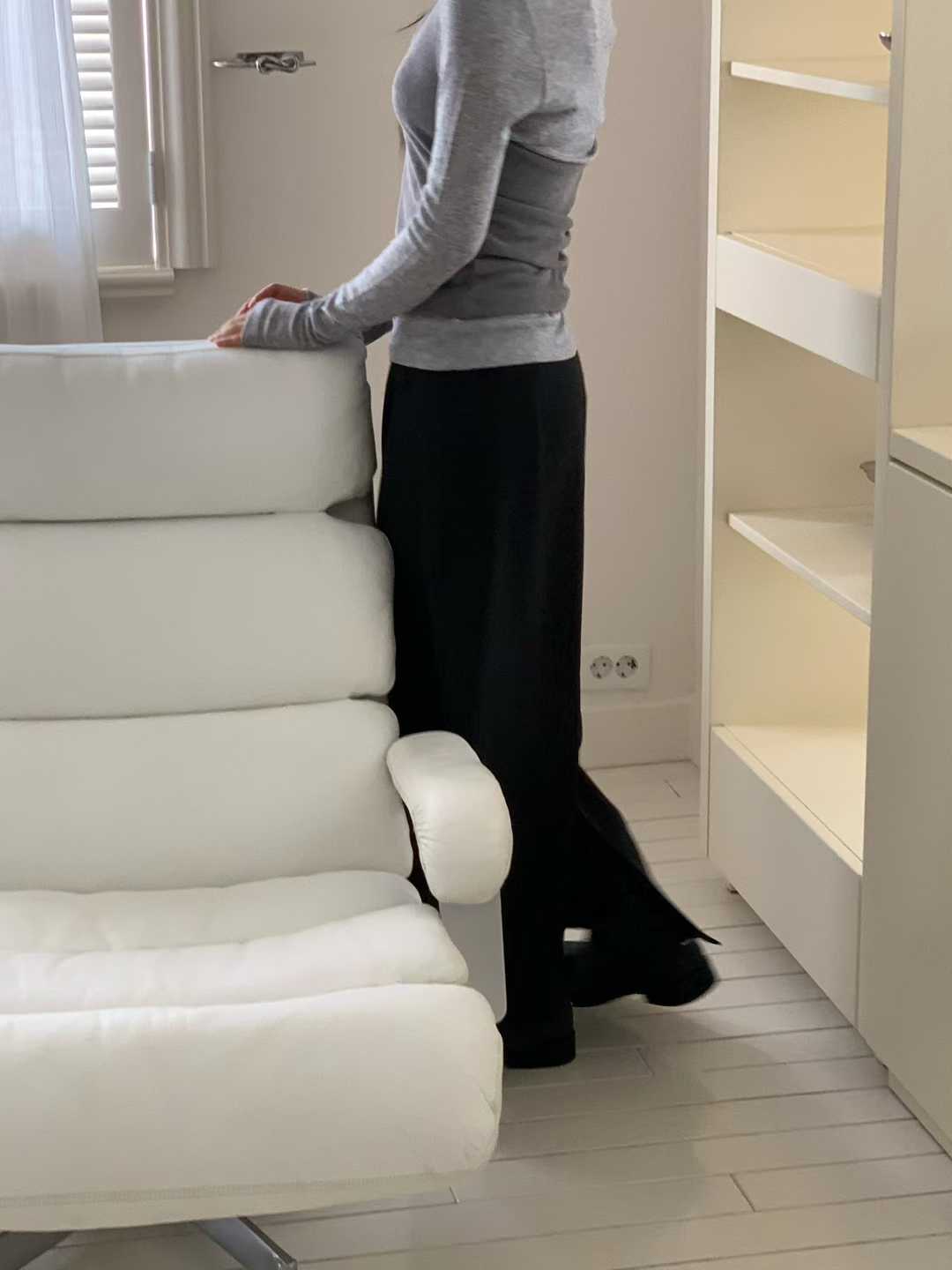 A78.纖瘦家簡約素雅西裝料長裙